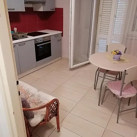 Apartment Thea